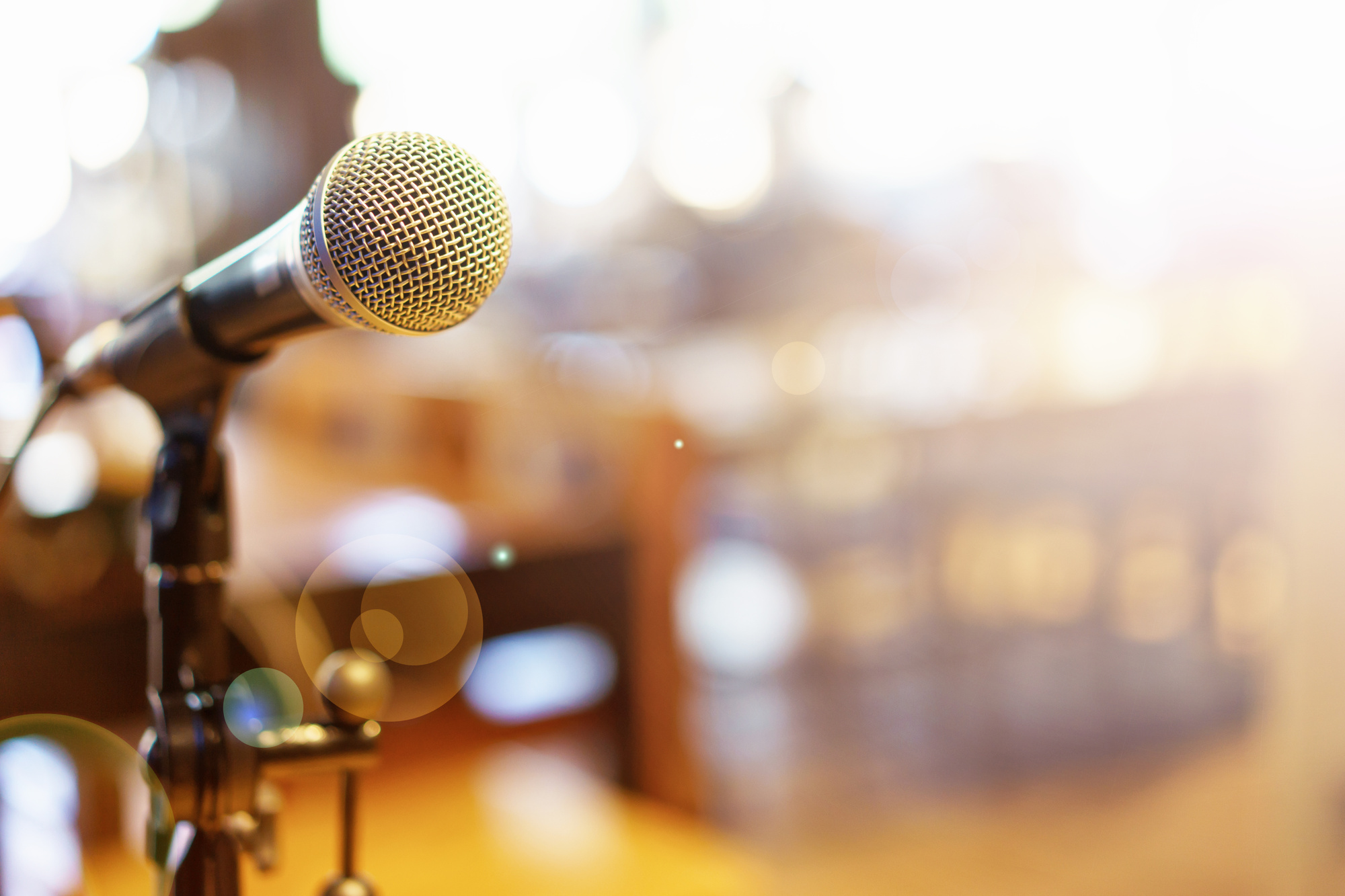 how to become a public speaker